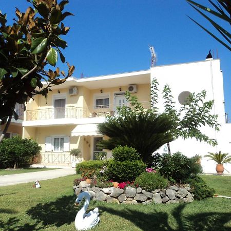 Alexandra' S Apartments Plataria Ngoại thất bức ảnh