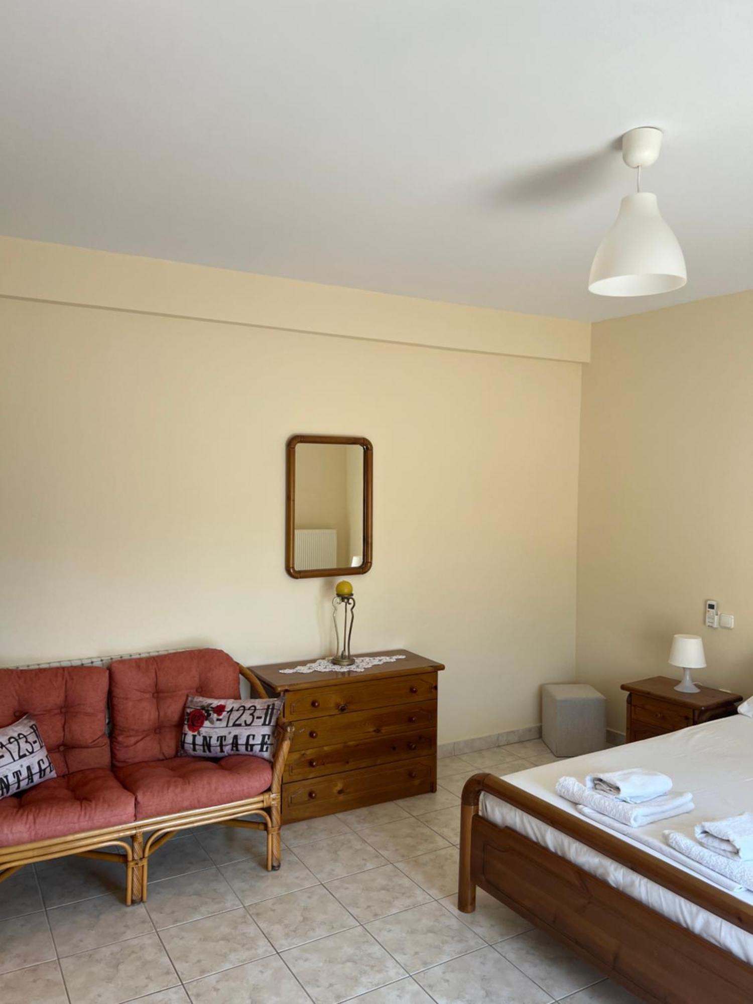Alexandra' S Apartments Plataria Ngoại thất bức ảnh