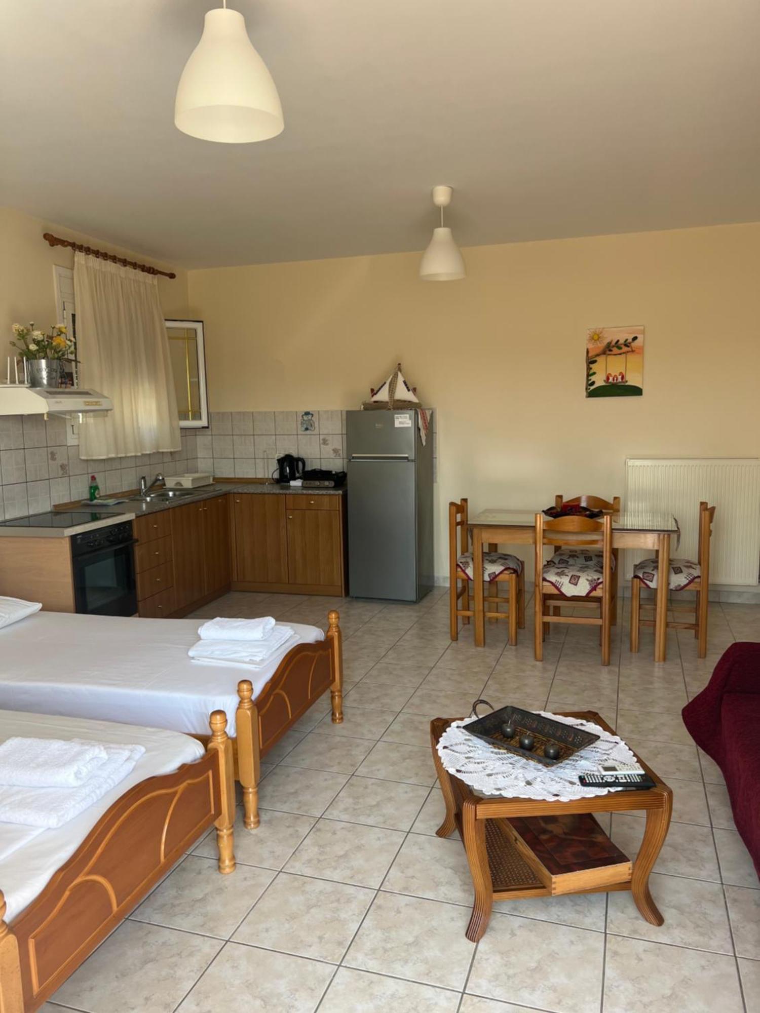 Alexandra' S Apartments Plataria Ngoại thất bức ảnh